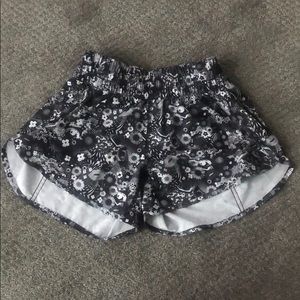 Lululemon Tracker Women’s Running Short - Size 8